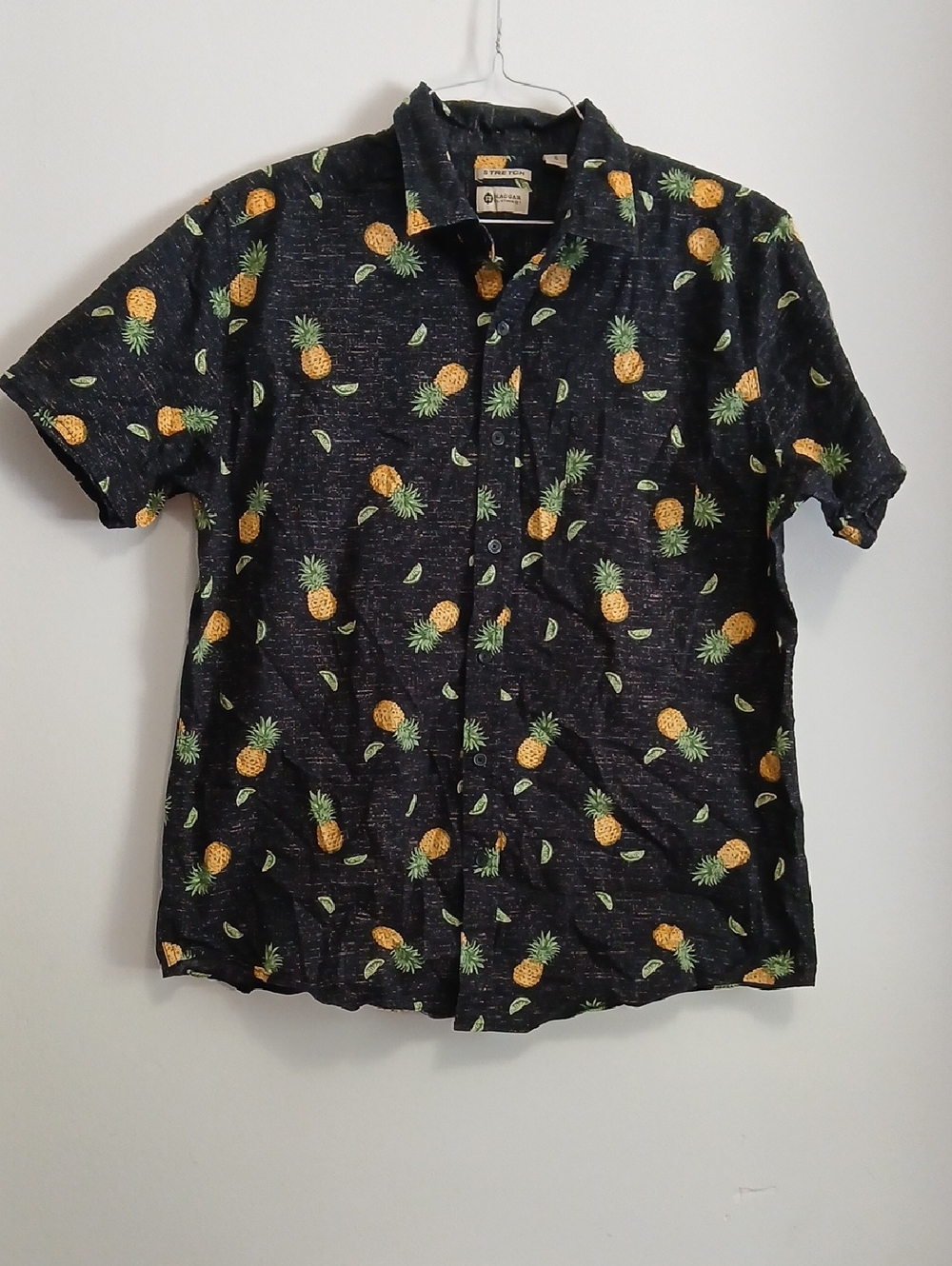 Haggar Stretch Hawaiian Shirt-Mens XL-Black With Pineapples And Limes-98% Cotton